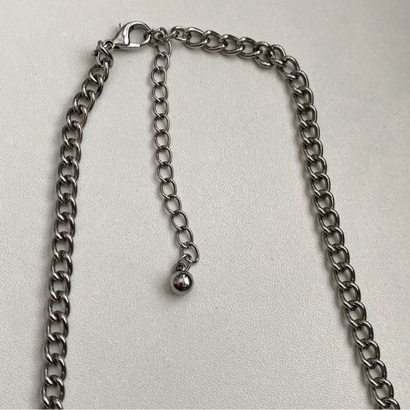 Silver Tone V-Shaped Bubble Circle Bib Statement Necklace - Picture 6 of 8